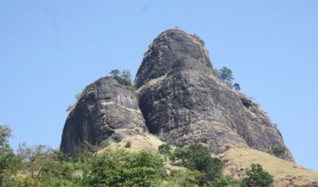Sarasgad as seen from the base village Pali